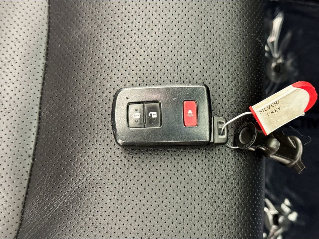 Used 2016 Toyota Land Cruiser AWD/4WD image 43