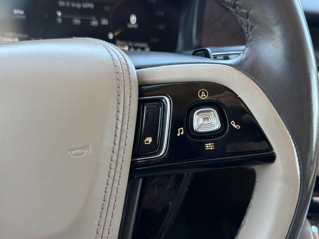 Used 2023 Lincoln Aviator Reserve w/ Equipment Group 201A image 23