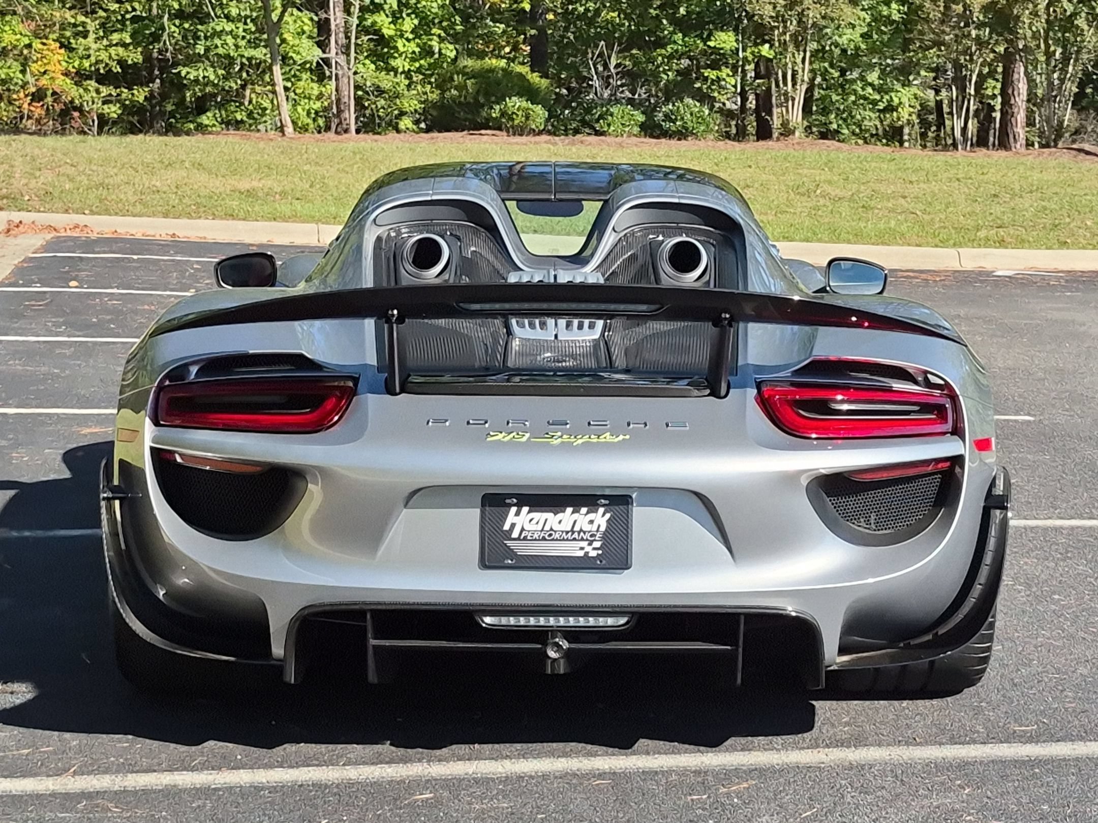 Used 2015 Porsche 918 Spyder AWD/4WD image 25