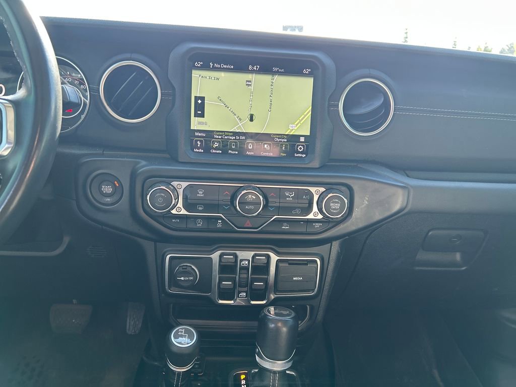 Used 2022 Jeep Wrangler Unlimited Sahara AWD/4WD image 27
