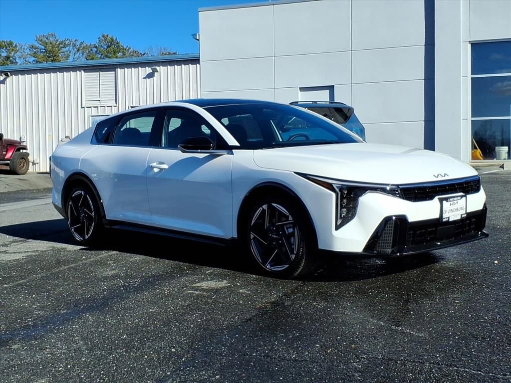 New 2025 Kia K4 GT-Line w/ GT-Line Premium Package image 2