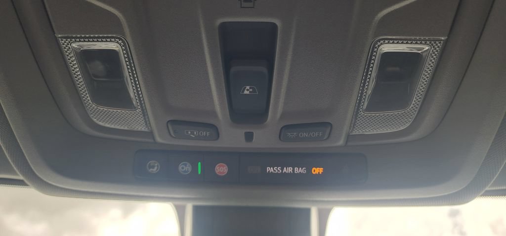 Used 2023 GMC Sierra 2500 SLT w/ SLT Premium Package AWD/4WD image 38