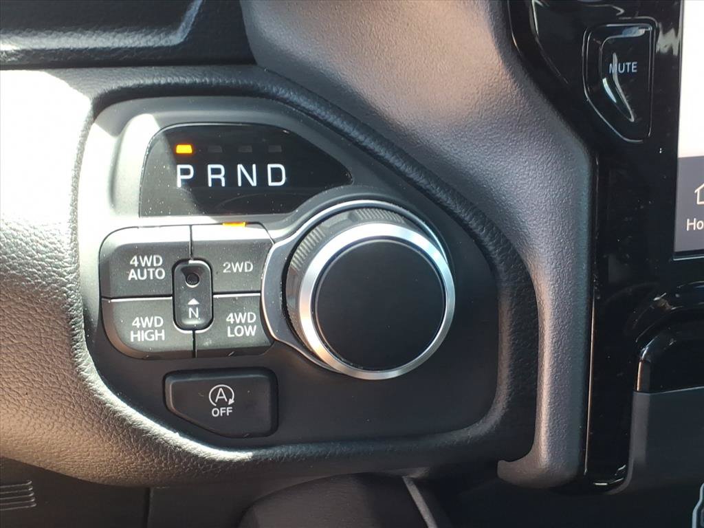 Used 2025 RAM 1500 Big Horn AWD/4WD image 31