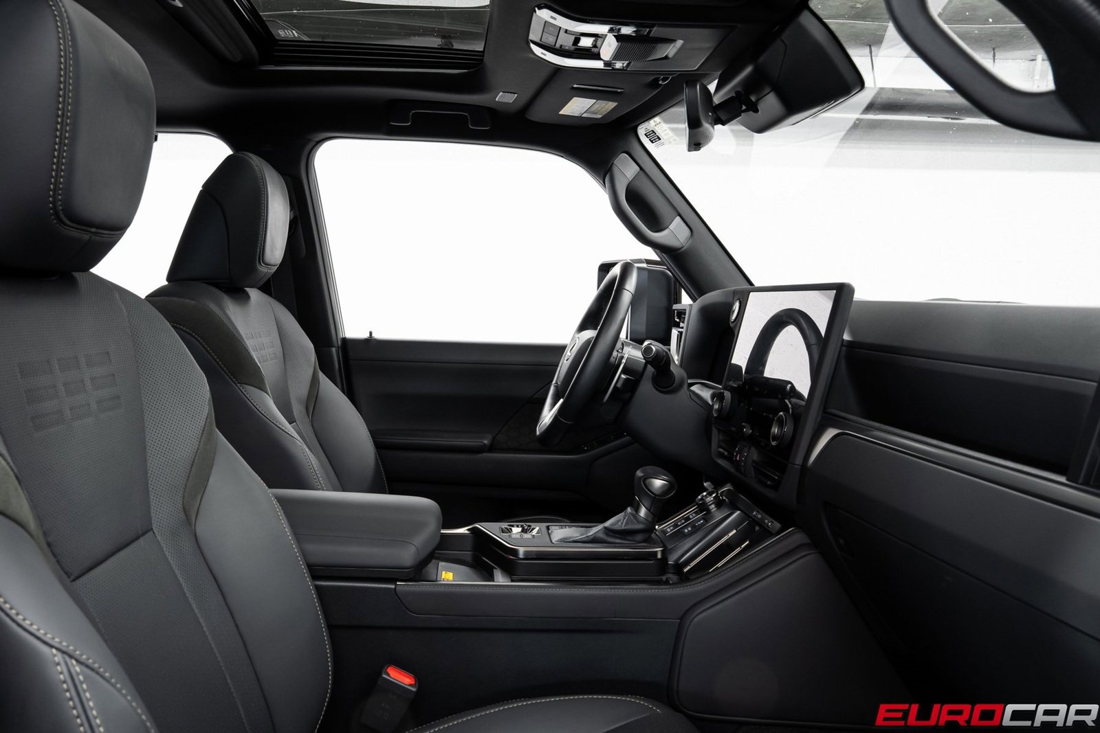 Used 2024 Lexus GX 550 image 32