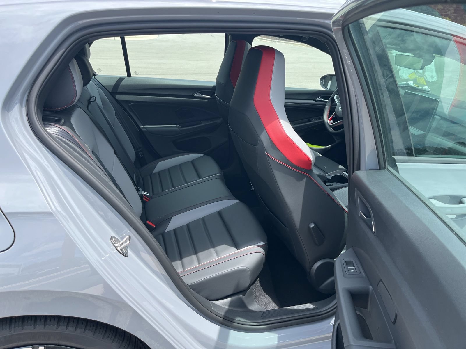 New 2026 Volkswagen GTI SE FWD image 24