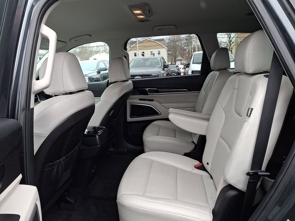 Certified 2023 Kia Telluride S FWD image 13