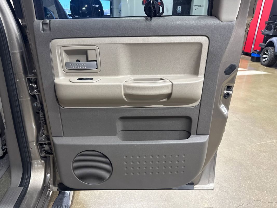 Used 2006 Dodge Dakota Laramie w/ Trailer Tow Group image 87