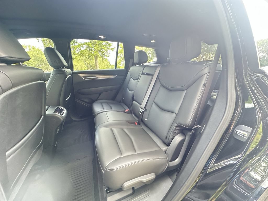 Certified 2024 Cadillac XT6 Luxury w/ LPO, Floor Liner Package AWD/4WD image 25