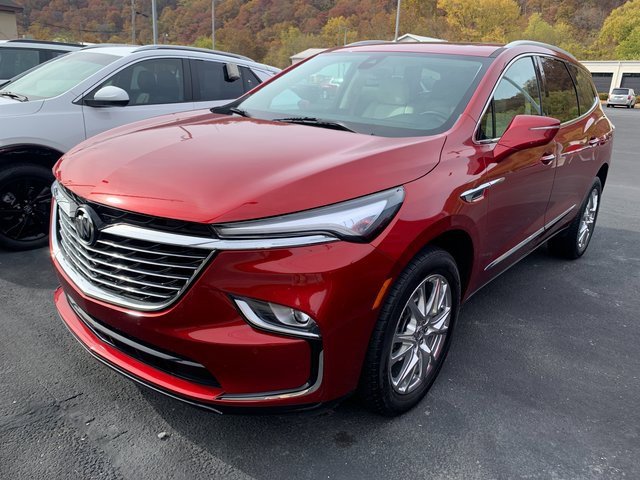 Used 2023 Buick Enclave Essence w/ Experience Buick Package image 2