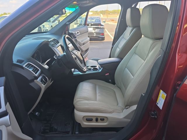 Used 2014 Ford Explorer XLT w/ Equipment Group 202A image 12