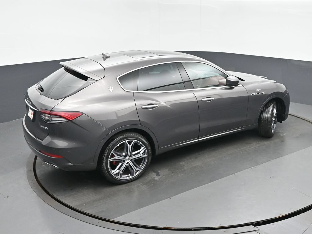 Used 2023 Maserati Levante GT AWD/4WD image 34