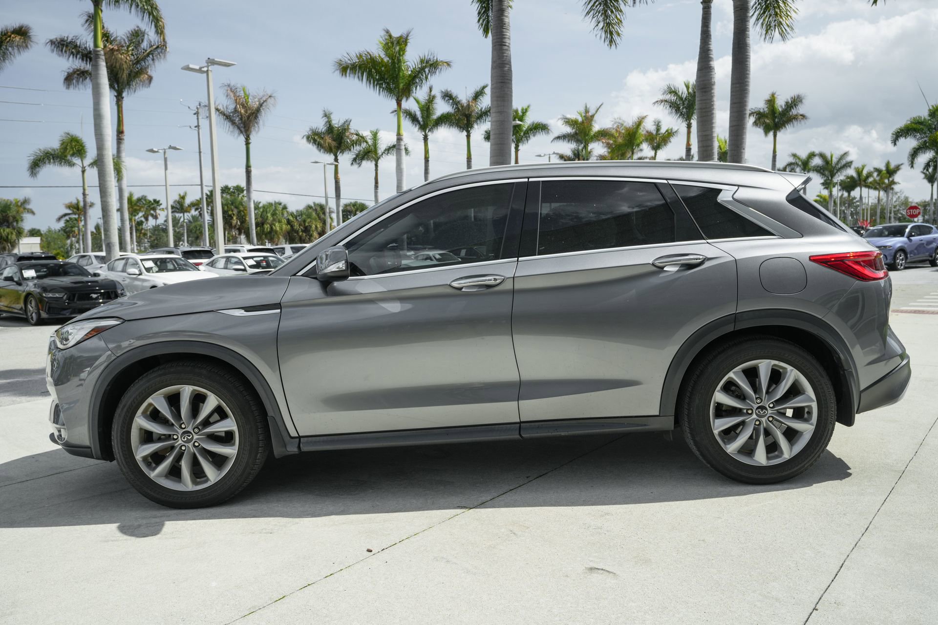Used 2021 INFINITI QX50 Luxe image 6