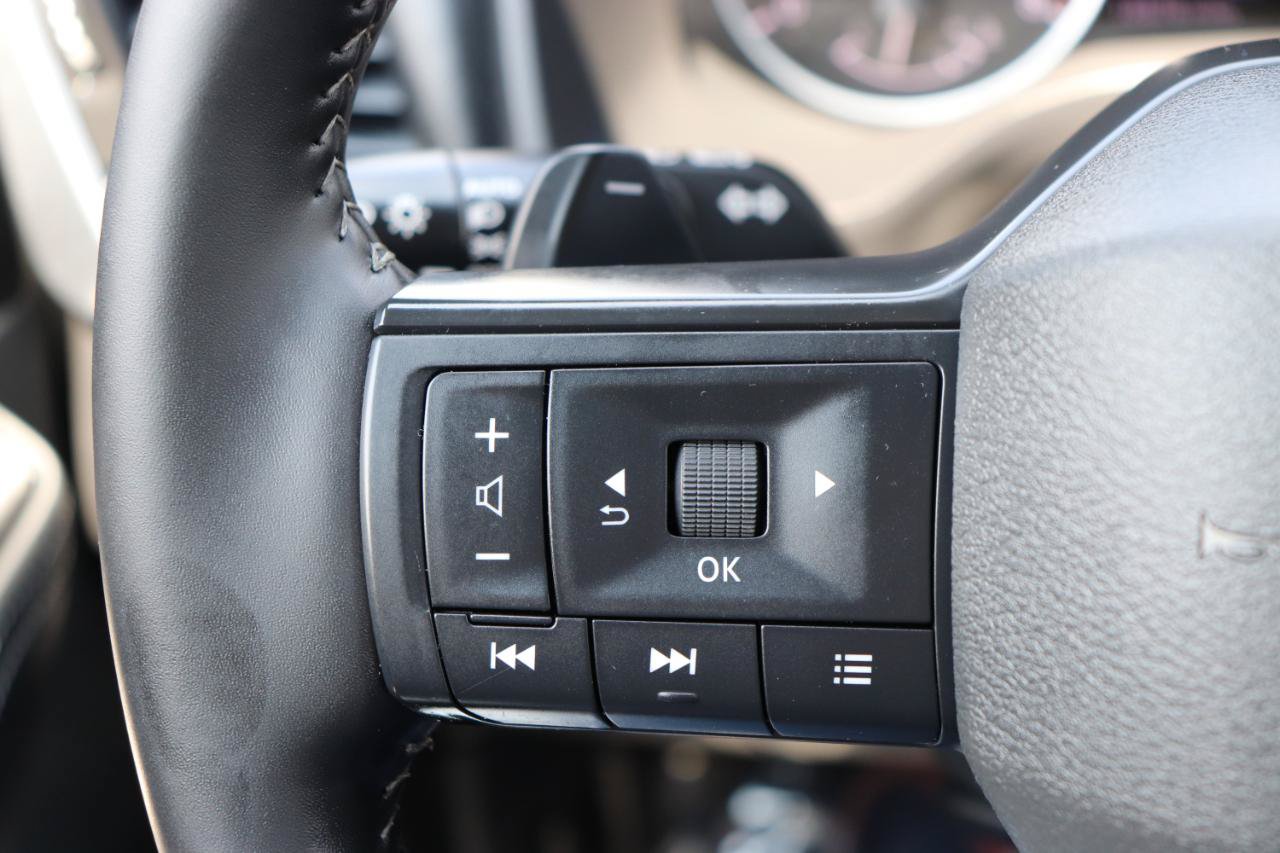 Used 2026 Nissan Rogue SV AWD/4WD image 29