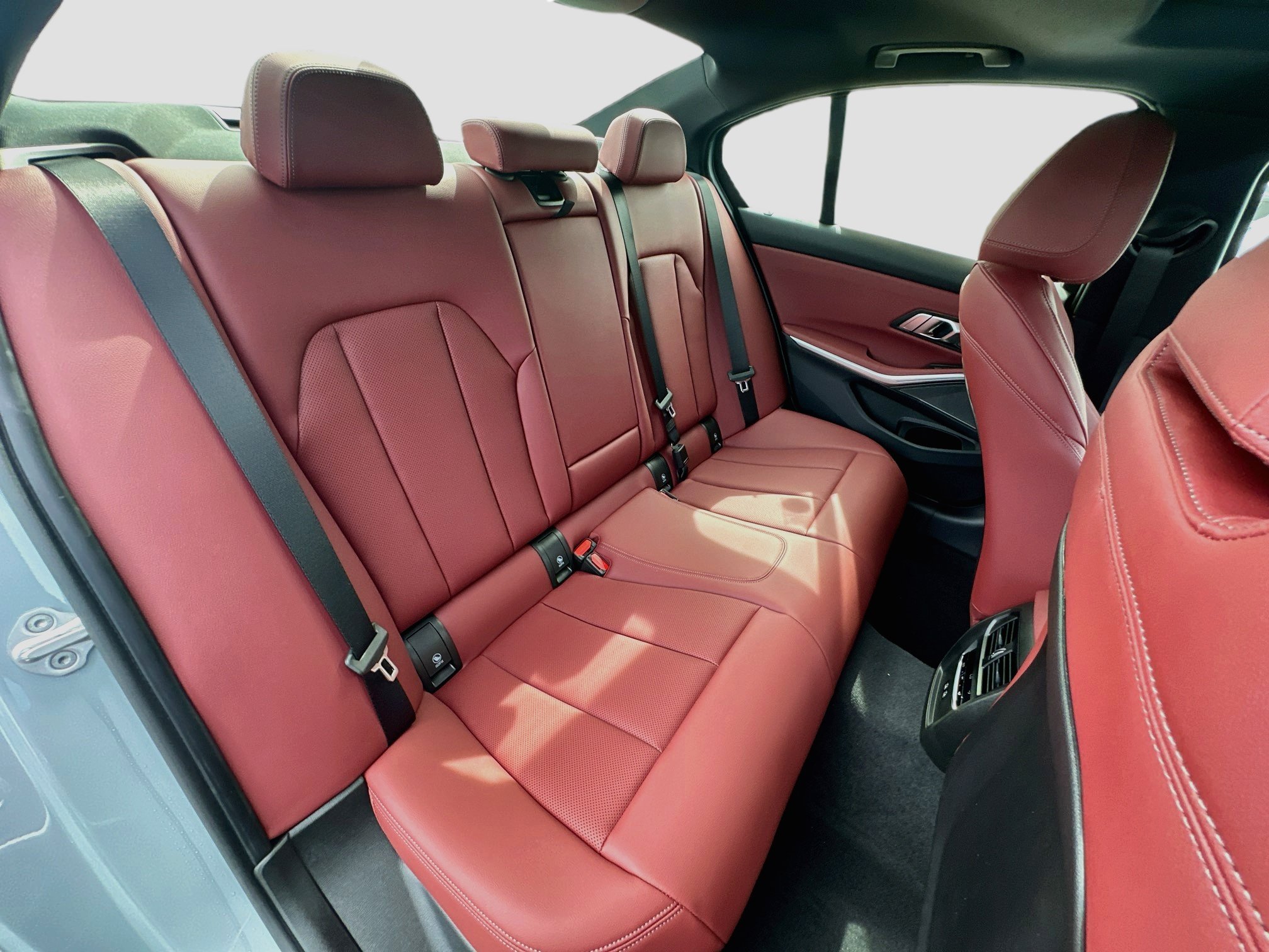 New 2026 BMW 330i Sedan w/ M Sport Package RWD image 19