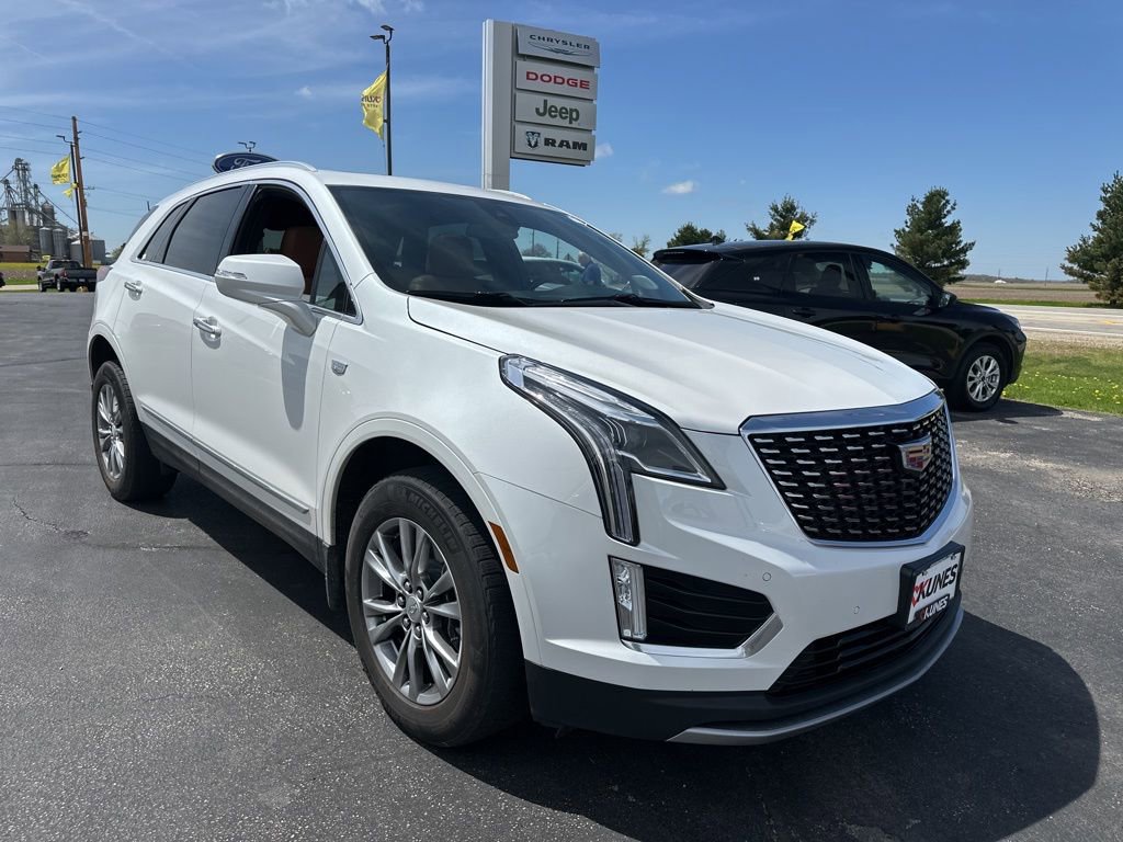Used 2021 Cadillac XT5 Premium Luxury AWD/4WD image 2
