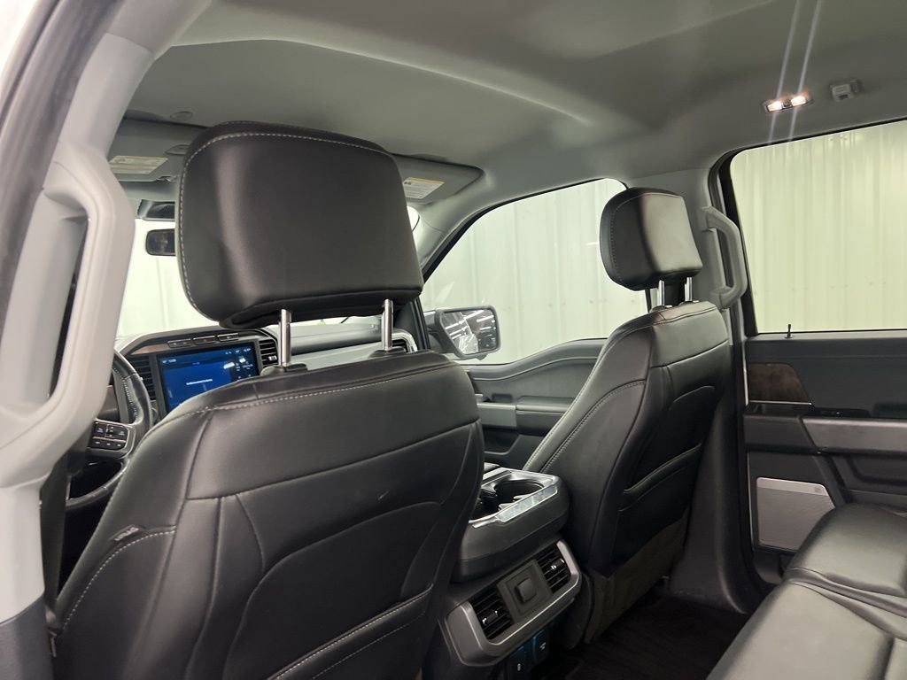 Used 2022 Ford F150 Lariat w/ Max Trailer Tow Package image 12