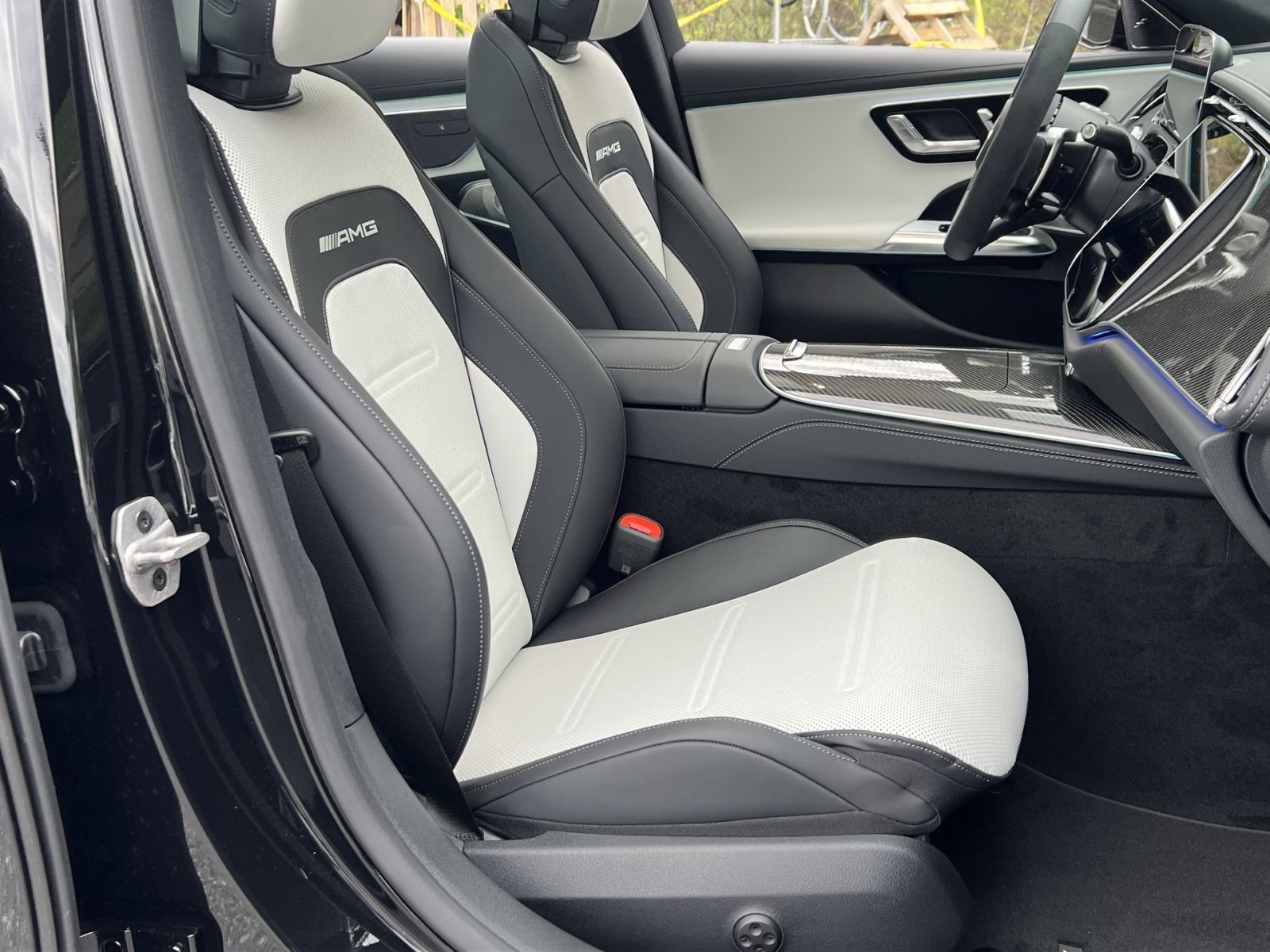 New 2026 Mercedes-Benz E 53 AMG e 4MATIC Sedan image 36