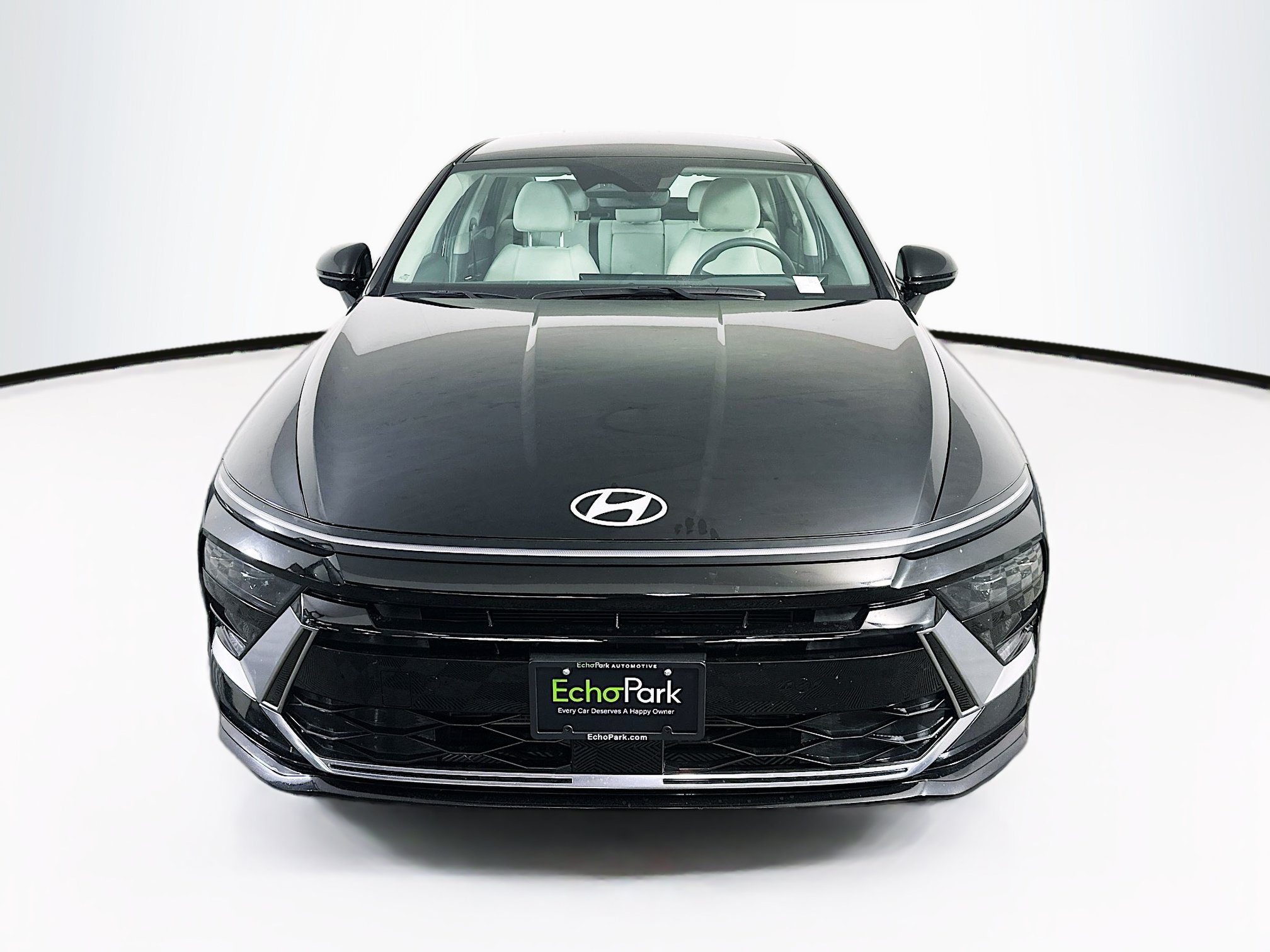 Used 2025 Hyundai Sonata SEL FWD image 2