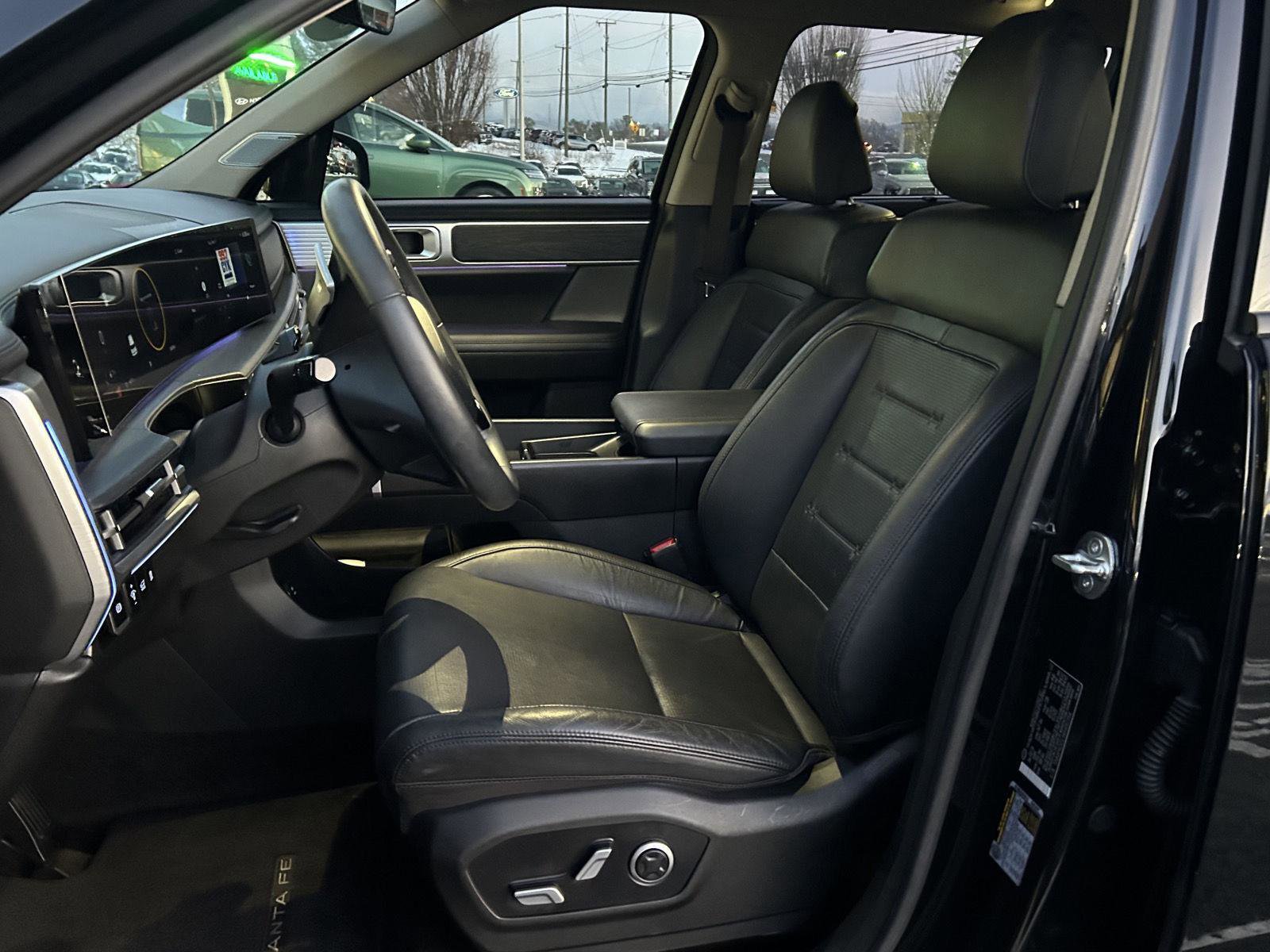 Used 2024 Hyundai Santa Fe Limited image 13