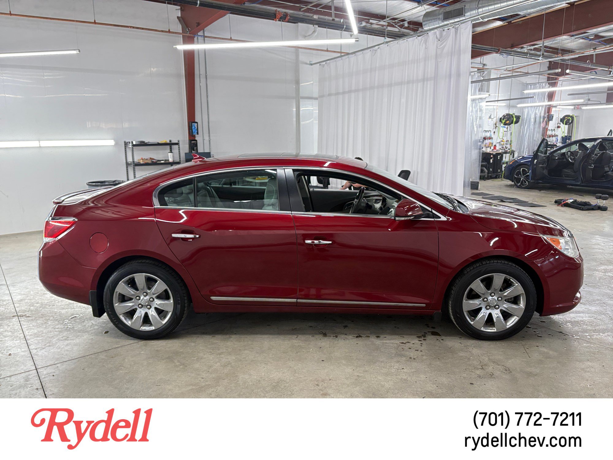 Used 2010 Buick LaCrosse CXS FWD image 6