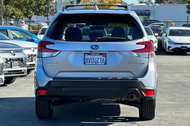 Used 2021 Subaru Forester Limited image 5