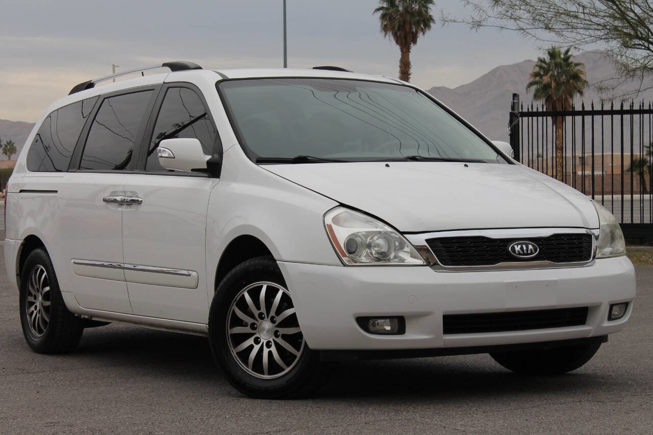 Used 2012 Kia Sedona EX w/ Luxury Pkg image 2