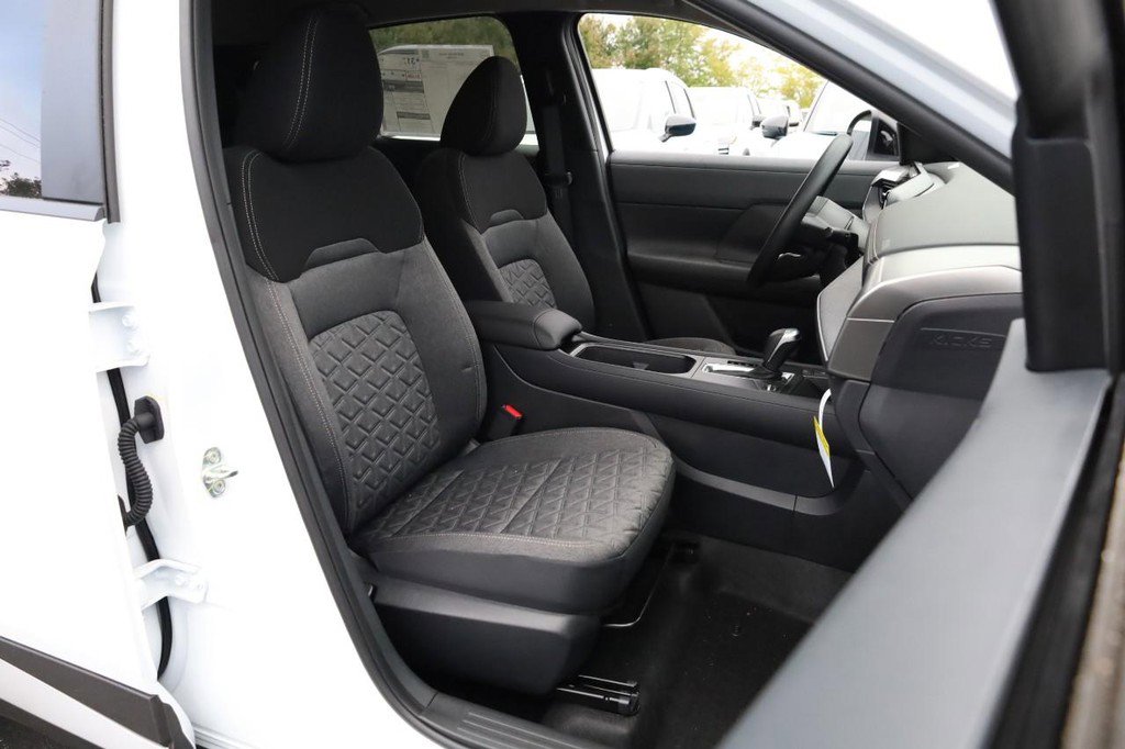 New 2026 Nissan Kicks SV image 24