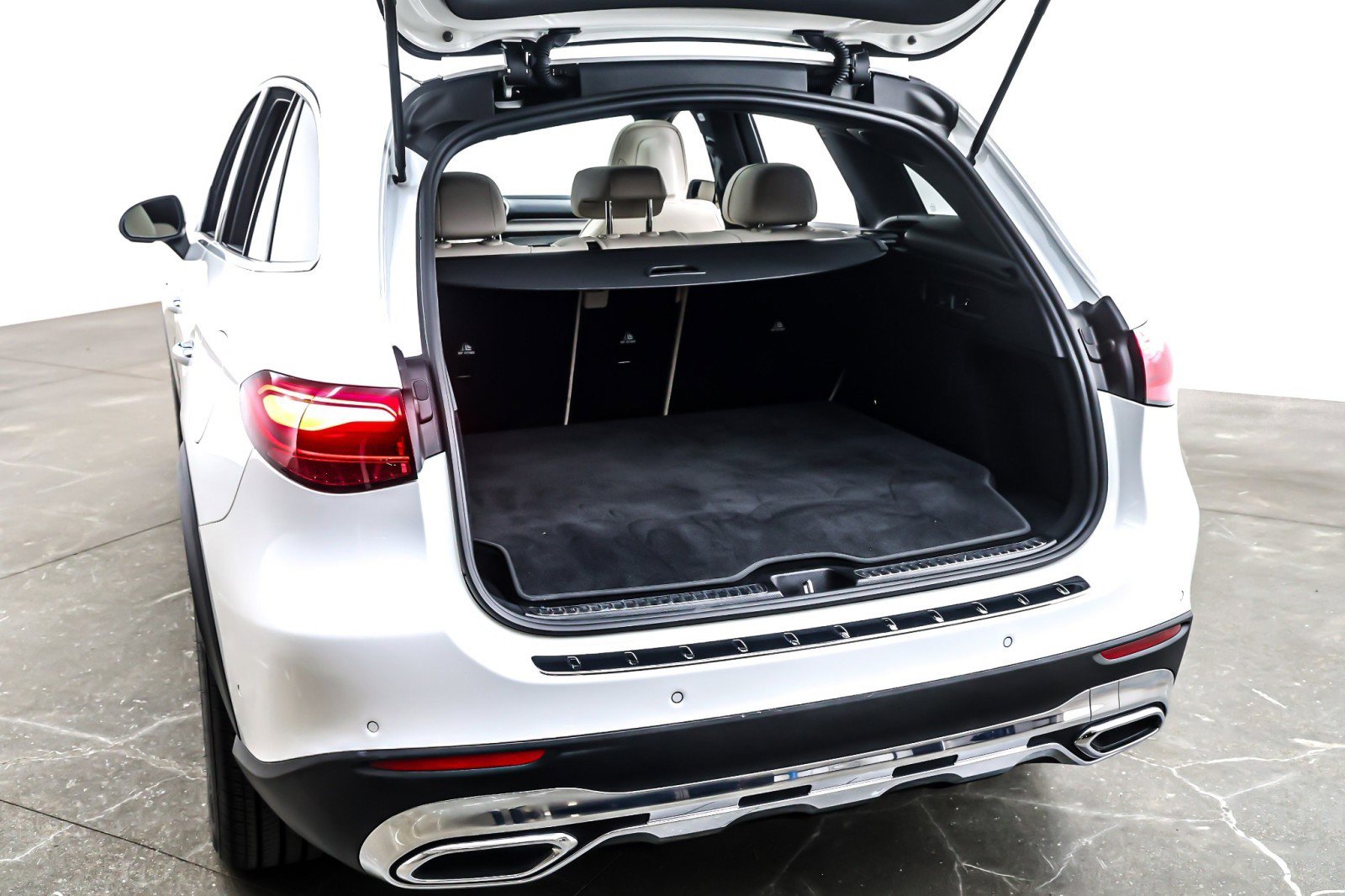 Certified 2025 Mercedes-Benz GLC 350e 4MATIC image 25