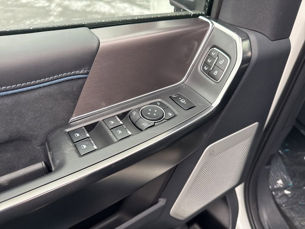 New 2026 Ford F250 Platinum image 19