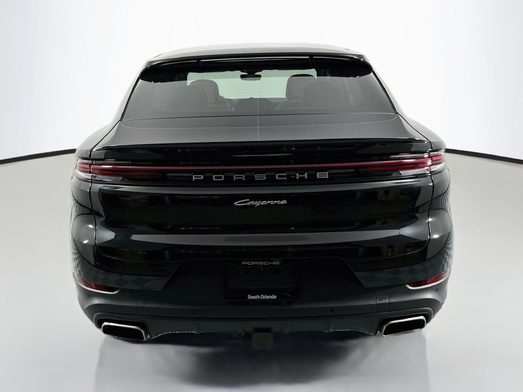 Certified 2024 Porsche Cayenne Coupe AWD/4WD image 10