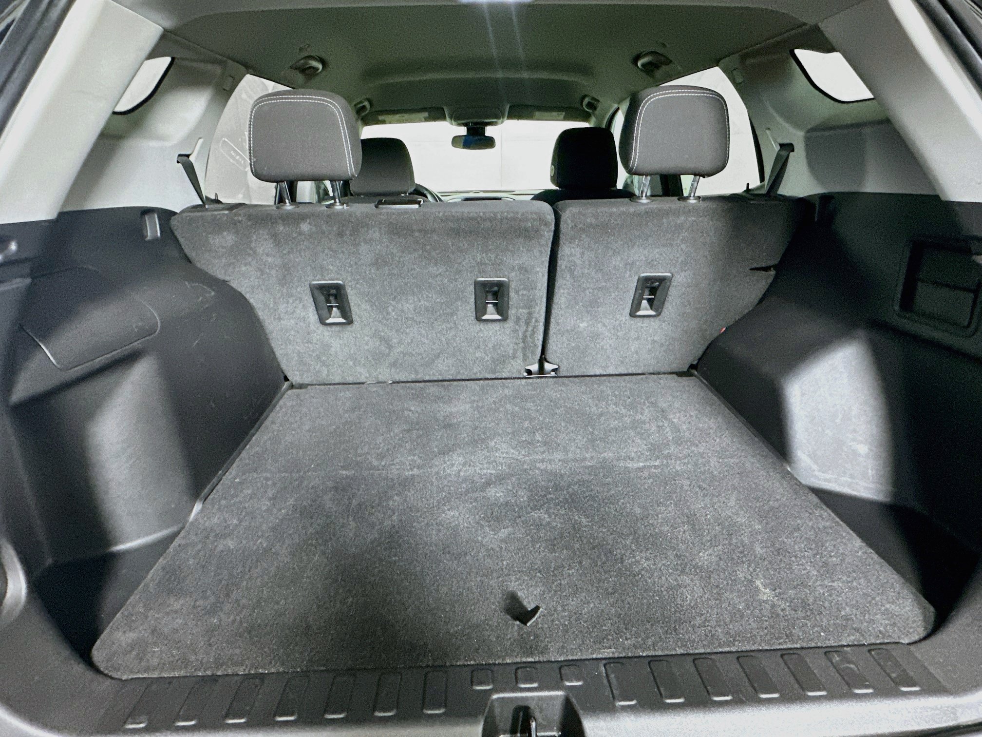 Used 2022 GMC Terrain SLE FWD image 28