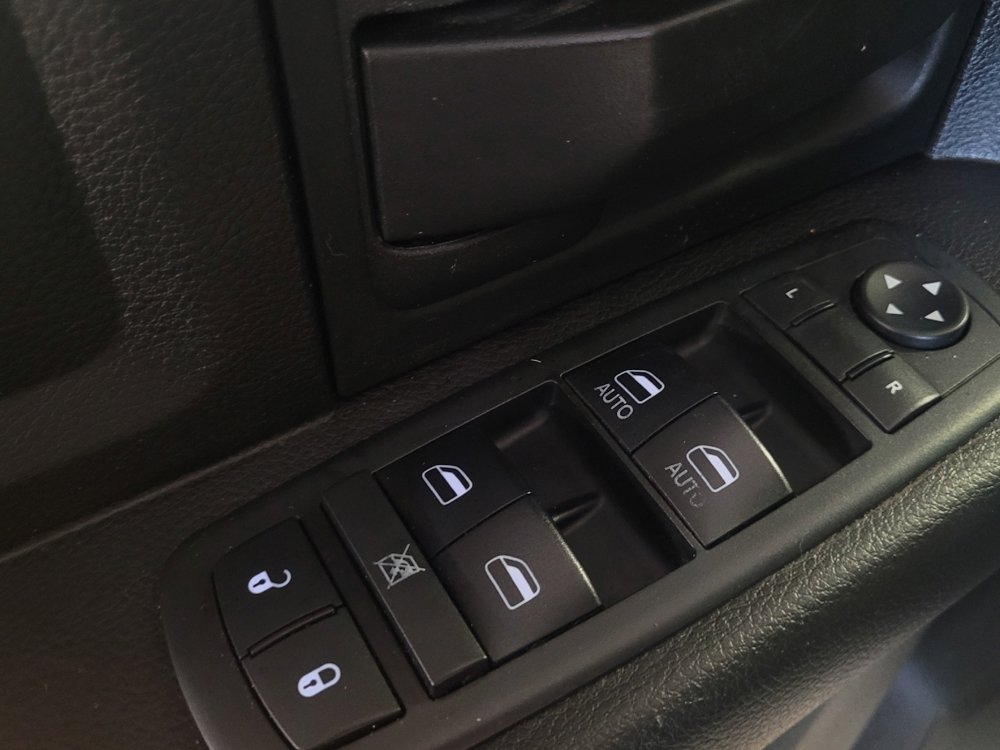 Used 2019 RAM 1500 Express image 27