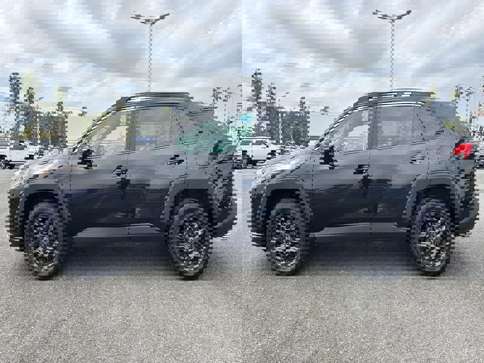 Used 2022 Toyota RAV4 Adventure image 5