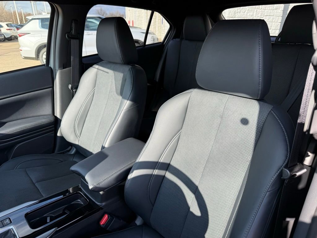 New 2026 Mitsubishi Eclipse Cross Black Edition image 19