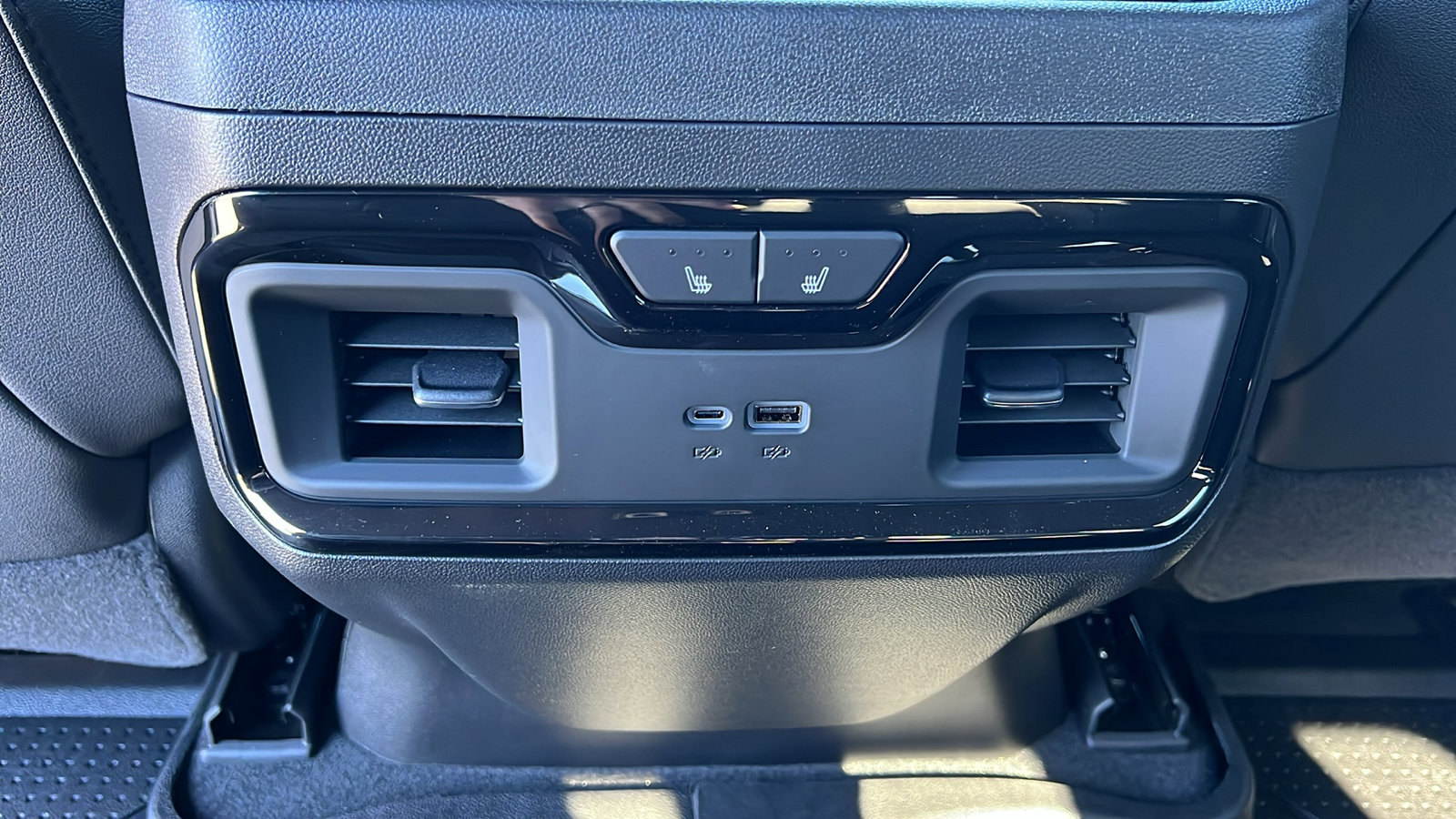 New 2026 Chevrolet Silverado 1500 ZR2 image 17