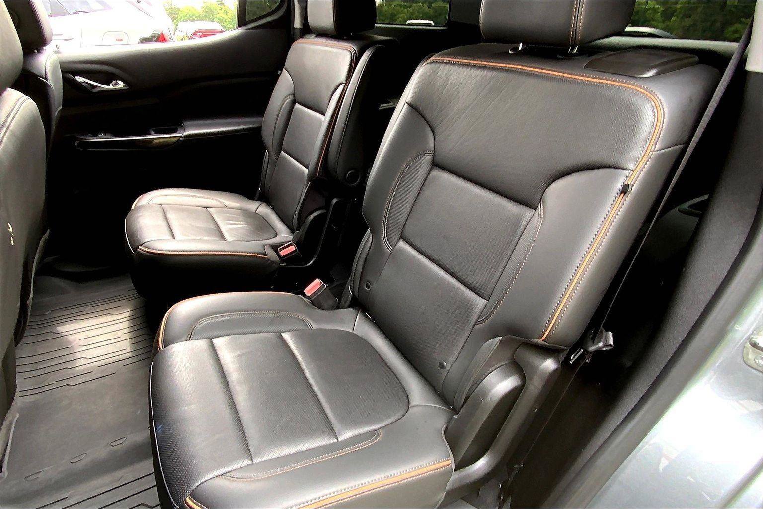 Used 2023 GMC Acadia AT4 w/ Preferred Package AWD/4WD image 25
