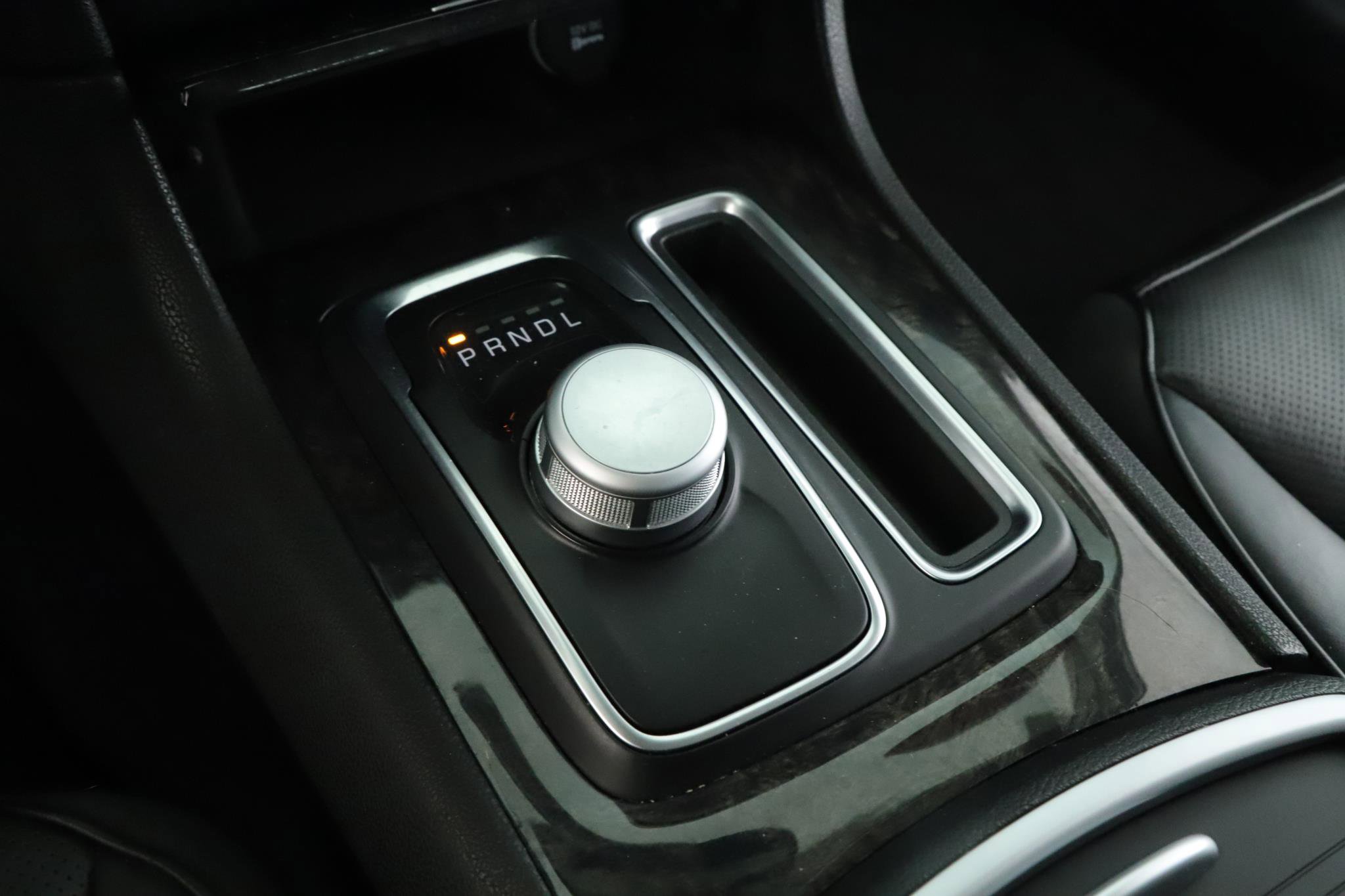 Used 2021 Chrysler 300 Touring L image 16