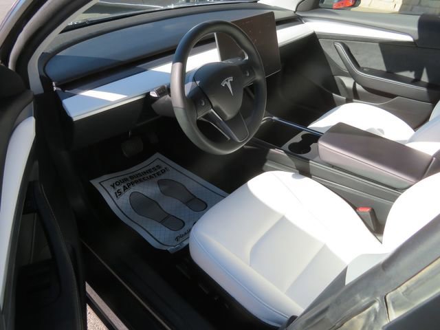 Used 2023 Tesla Model 3 Standard Range image 18