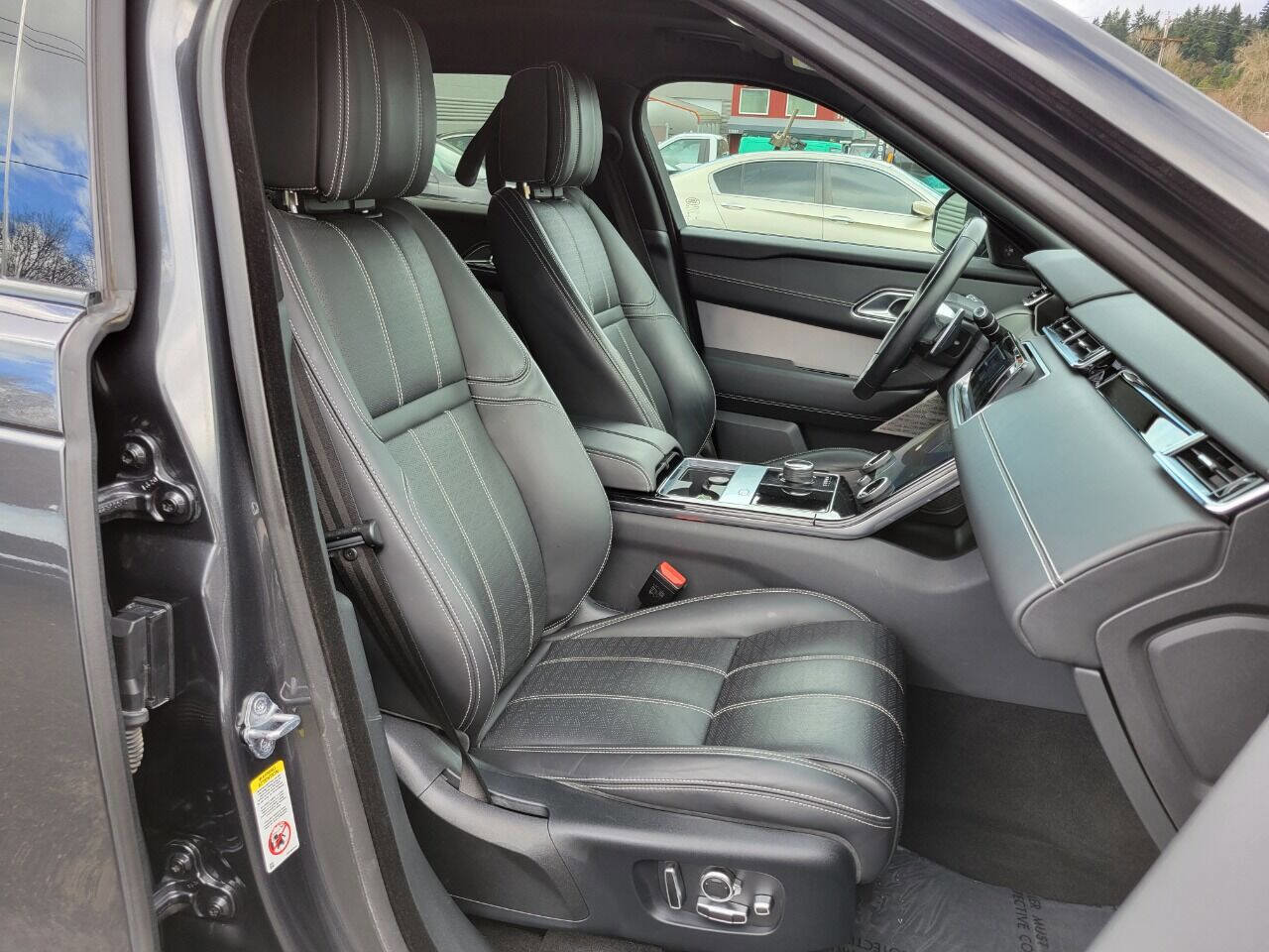 Used 2020 Land Rover Range Rover Velar R-Dynamic HSE image 20