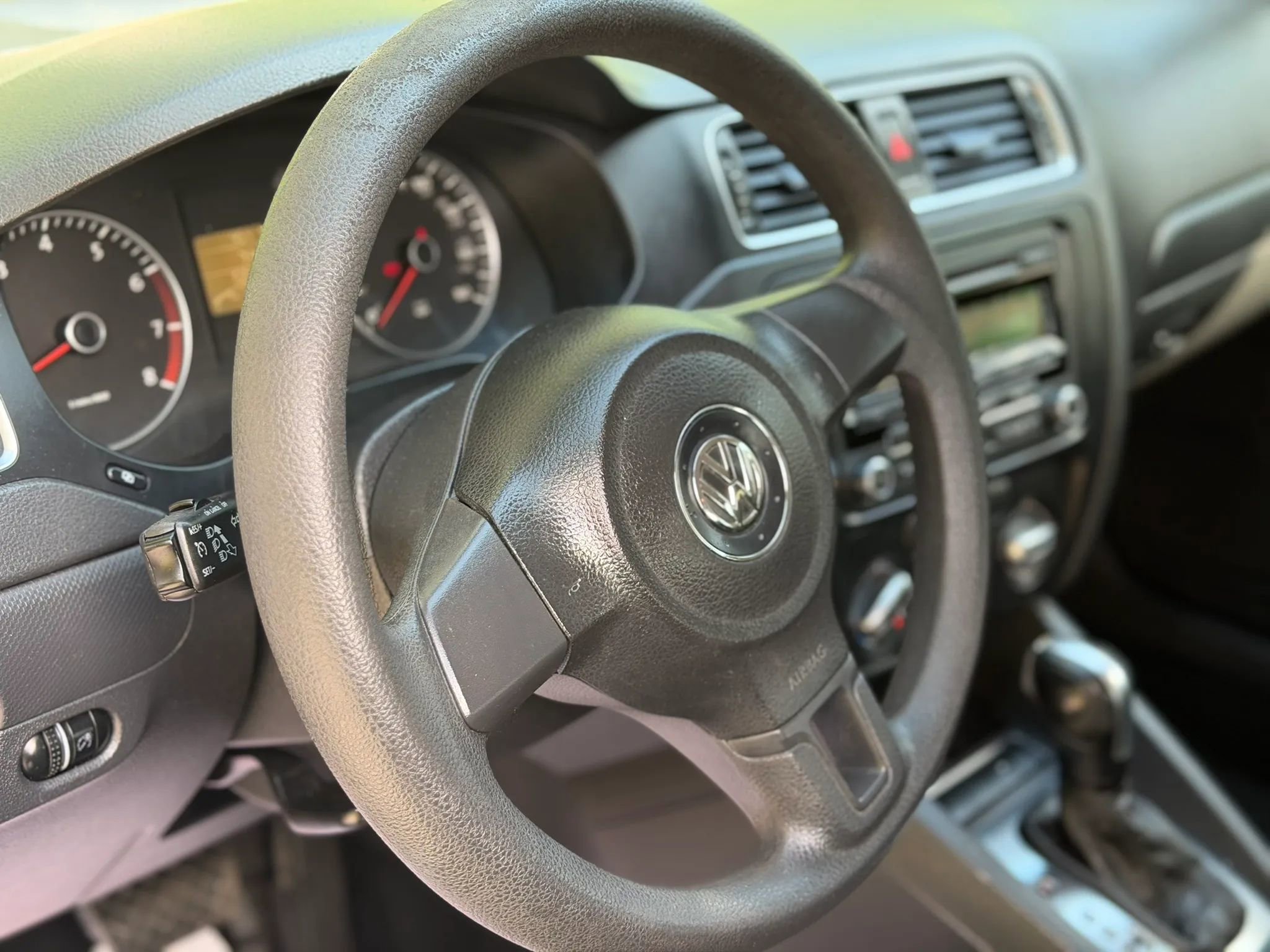 Used 2012 Volkswagen Jetta SE FWD image 11