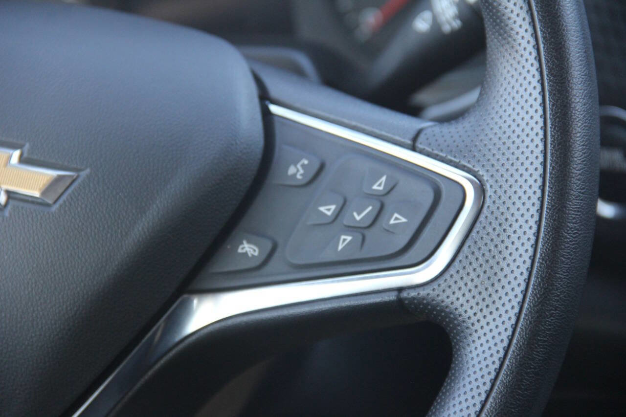 Used 2024 Chevrolet Malibu LT image 14