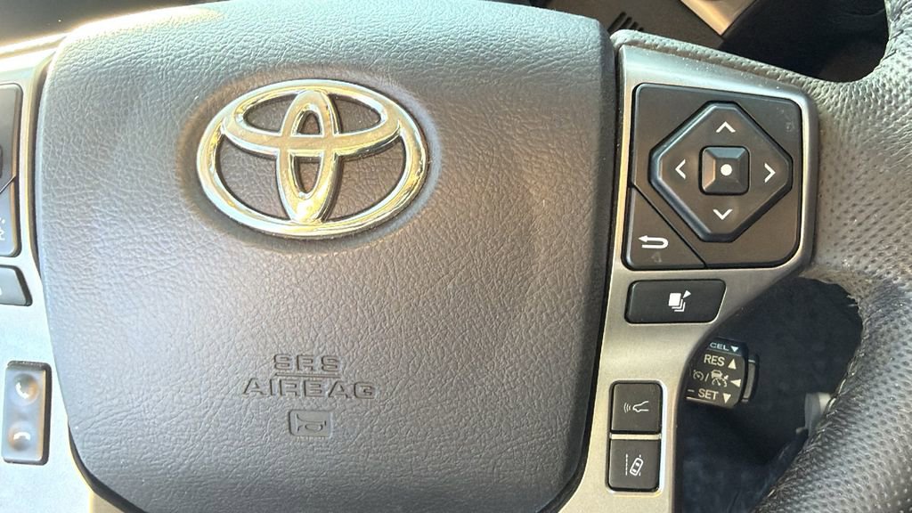 Used 2023 Toyota Tacoma SR5 w/ Technology Package image 8