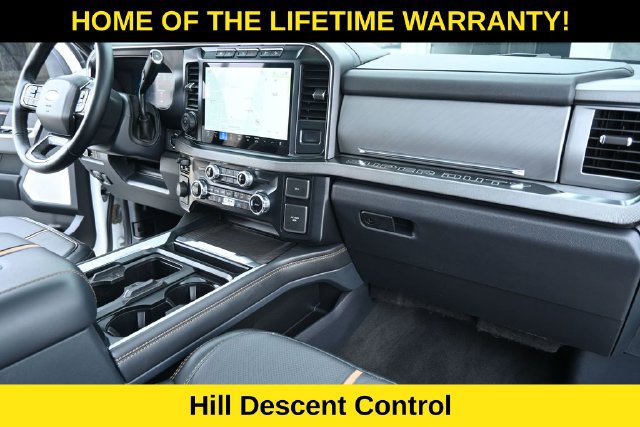 Used 2024 Ford F350 Platinum w/ FX4 Off-Road Package AWD/4WD image 34