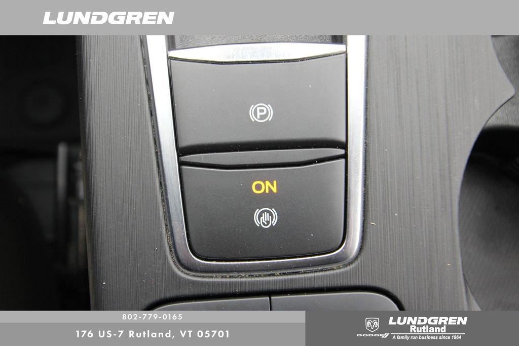 Used 2020 Ford Escape Titanium w/ Titanium Premium Package 2.0 image 27