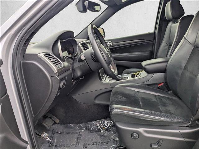 Used 2018 Jeep Grand Cherokee Altitude image 16