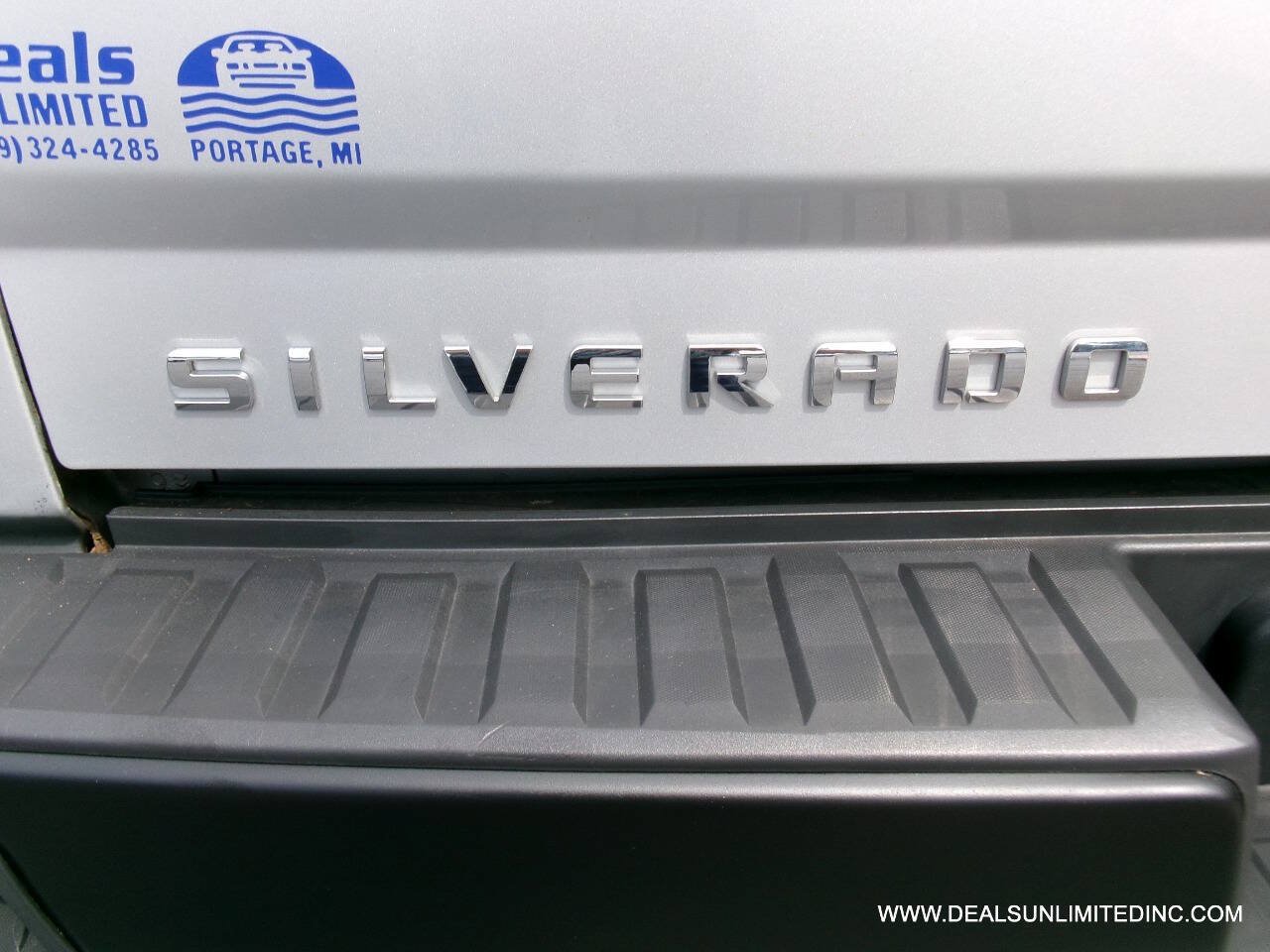 Used 2015 Chevrolet Silverado 1500 W/T AWD/4WD image 5