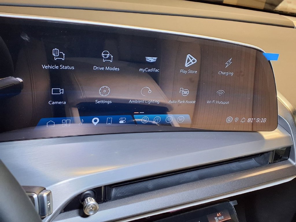 New 2027 Cadillac Vistiq Sport AWD/4WD image 18