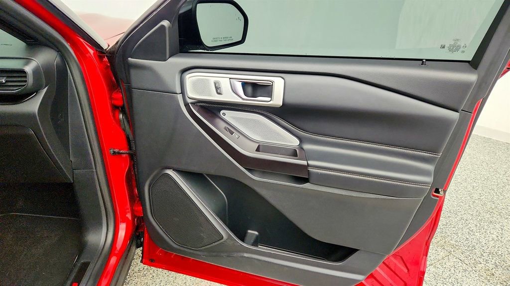 Used 2020 Ford Explorer ST w/ Premium Technology Package image 27