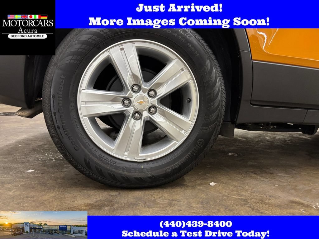 Used 2017 Chevrolet Trax LT w/ Sun & Sound Package FWD image 39