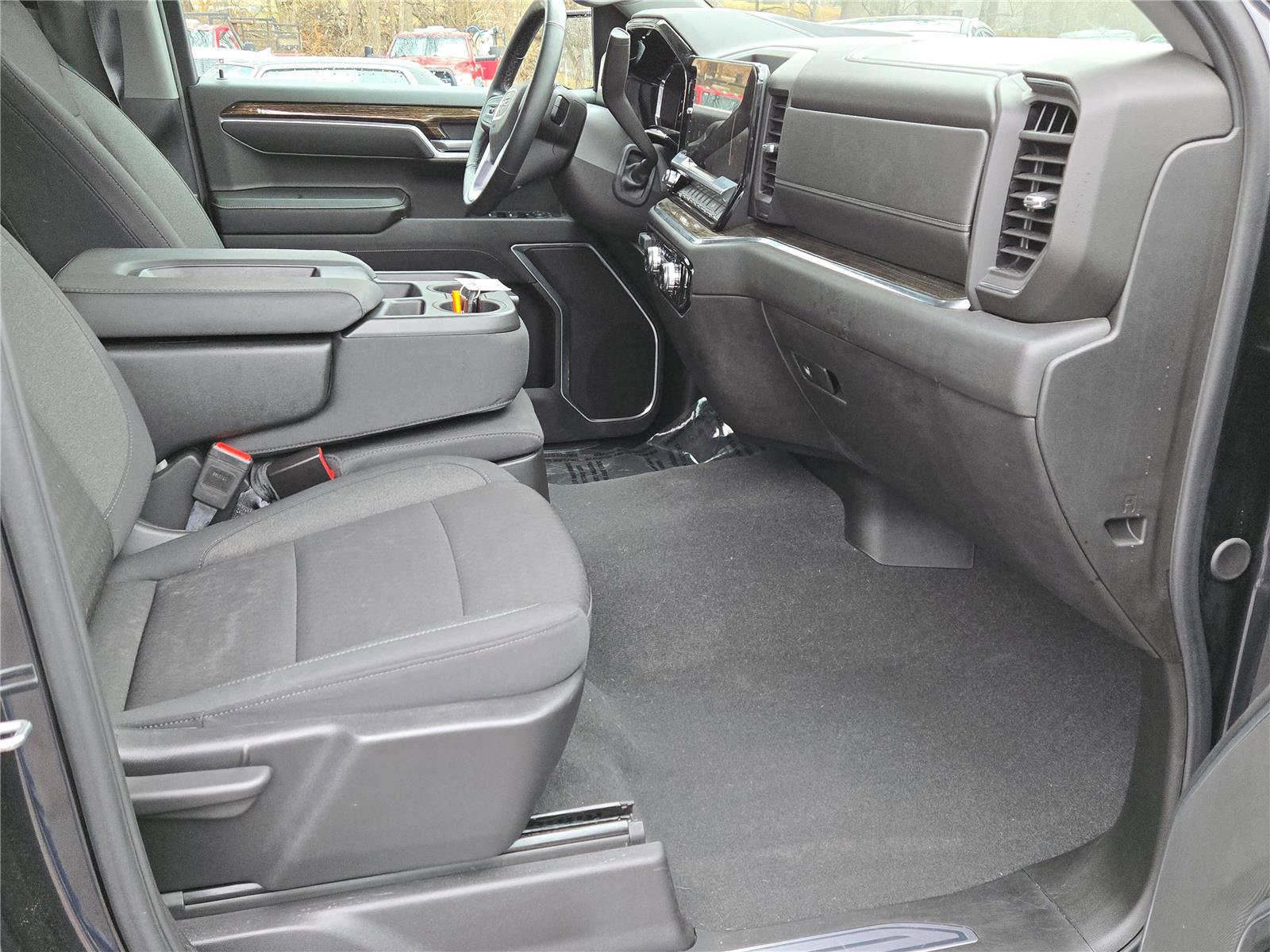 Used 2025 GMC Sierra 1500 Elevation AWD/4WD image 5